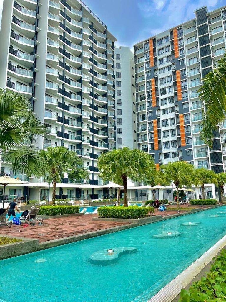Timurbay By Irish Studio Suite Seaview Wifi Netflix Kuantan Dış mekan fotoğraf